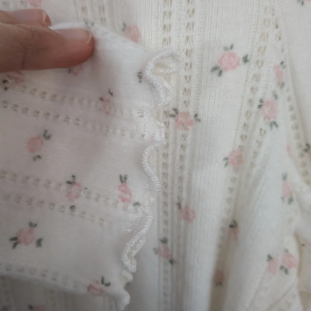 Pink Rose Floral Two-Piece Set with Scrunchie NWT - Picture 9 of 11